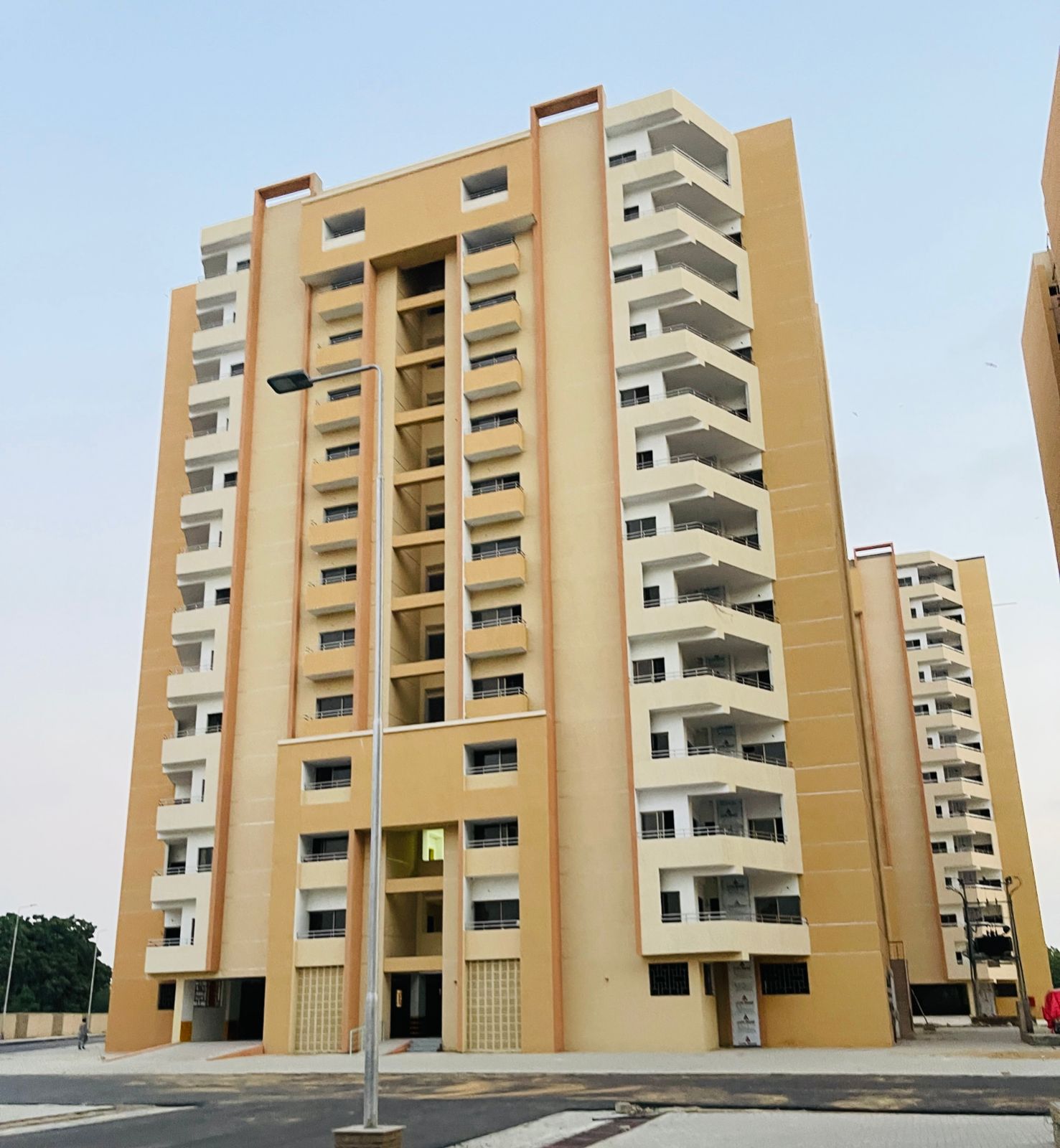 3-Bedroom Apartment – Askari 5, Sector J